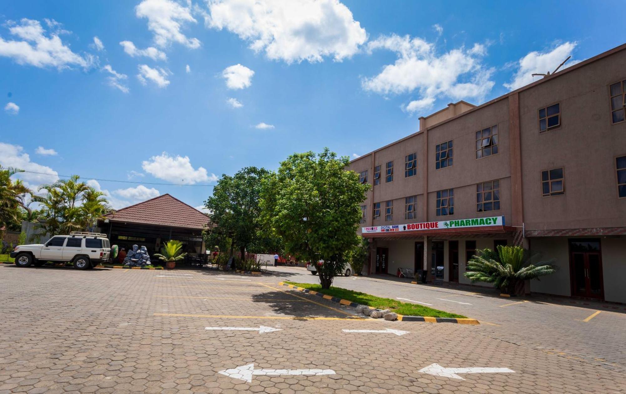 Panone Hotels - King'Ori Kilimanjaro Airport Moshi Luaran gambar
